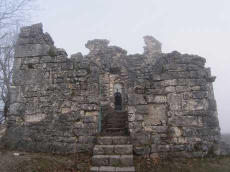 останки храма