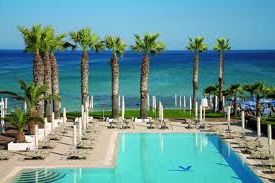 Кипр – остров, омываемый Средиземным морем, туристическая гавань для отдыхающих. Мягкий климат, чистые пляжи, великолепная природа, высокий сервис обслуживания становятся приоритетом в выборе курорта.